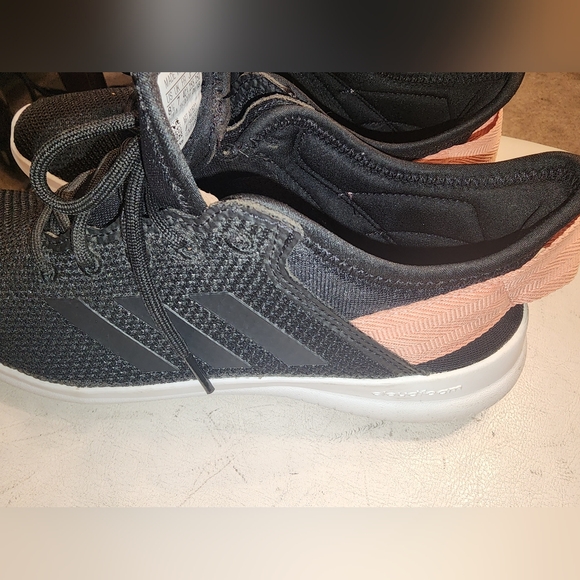 Adidas Cloudfoam Size 8.5 - Picture 3 of 8